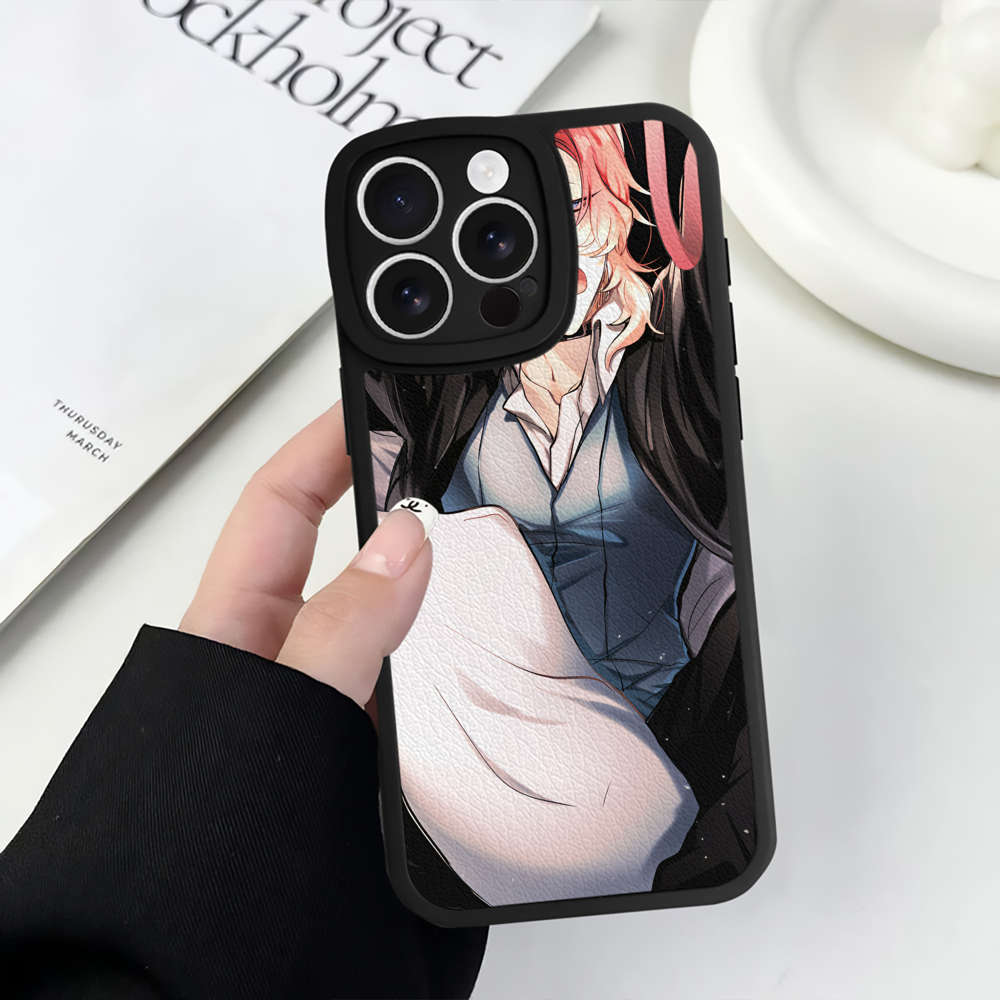 （画像用） 文豪ストレイドッグス Bungo Stray Dogs 【iPhone 16シリーズ対応】シリコンスマホケース（レザー調） 材質：シリコン
